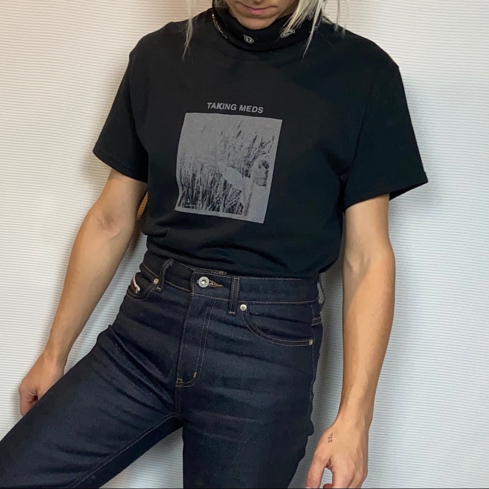 🐳 Taking Meds Punk Math Rock Band Tee Small​​